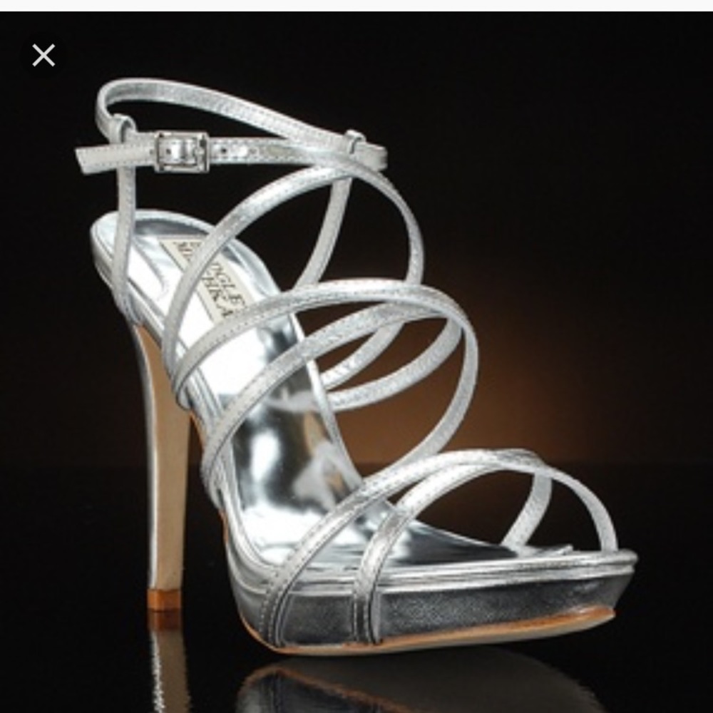 Badgley Mischka idol silver heel